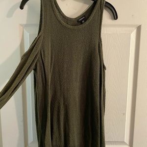 Green cut out shoulder top torrid 00